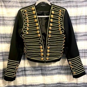 Military chic style jacket size large but fits like a medium